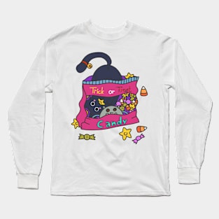 Cute candy eating trick or treat Halloween design Long Sleeve T-Shirt